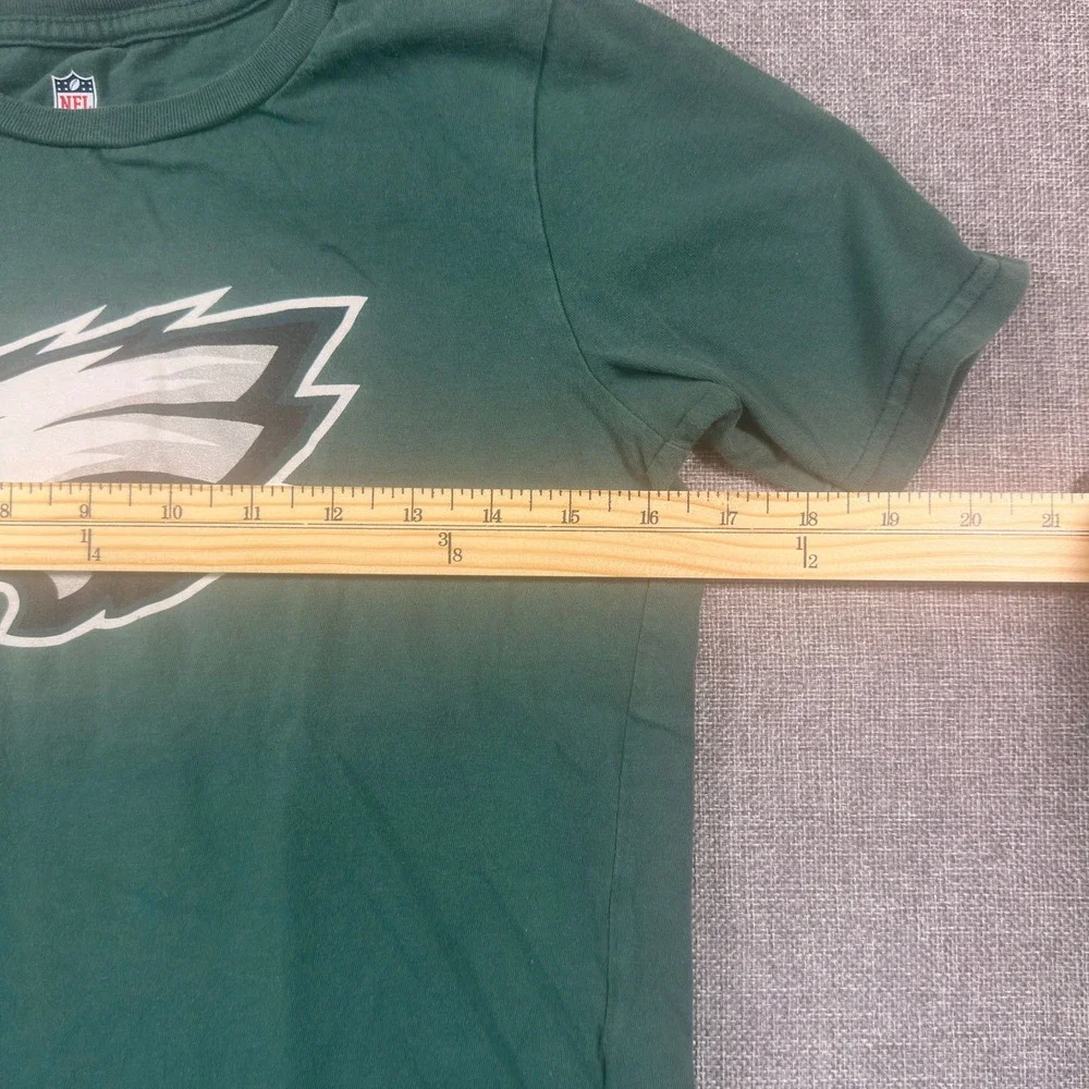 NFL Philadelphia Eagles Kids T-Shirt Green Short Sleeve Size M 10/12 Graphic Tee - Picture 3 of 10